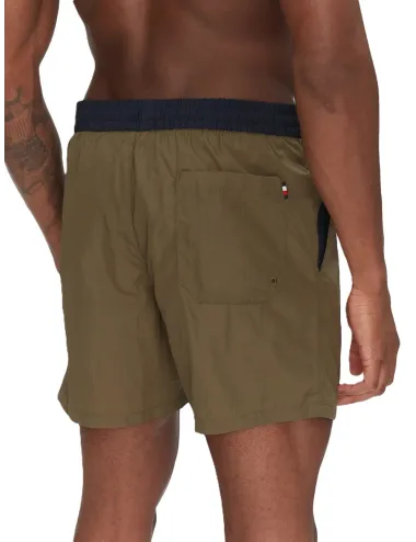 Boxer mare medio uomo dettaglio color block e logo UM0UM03455 Tommy Hilfiger
